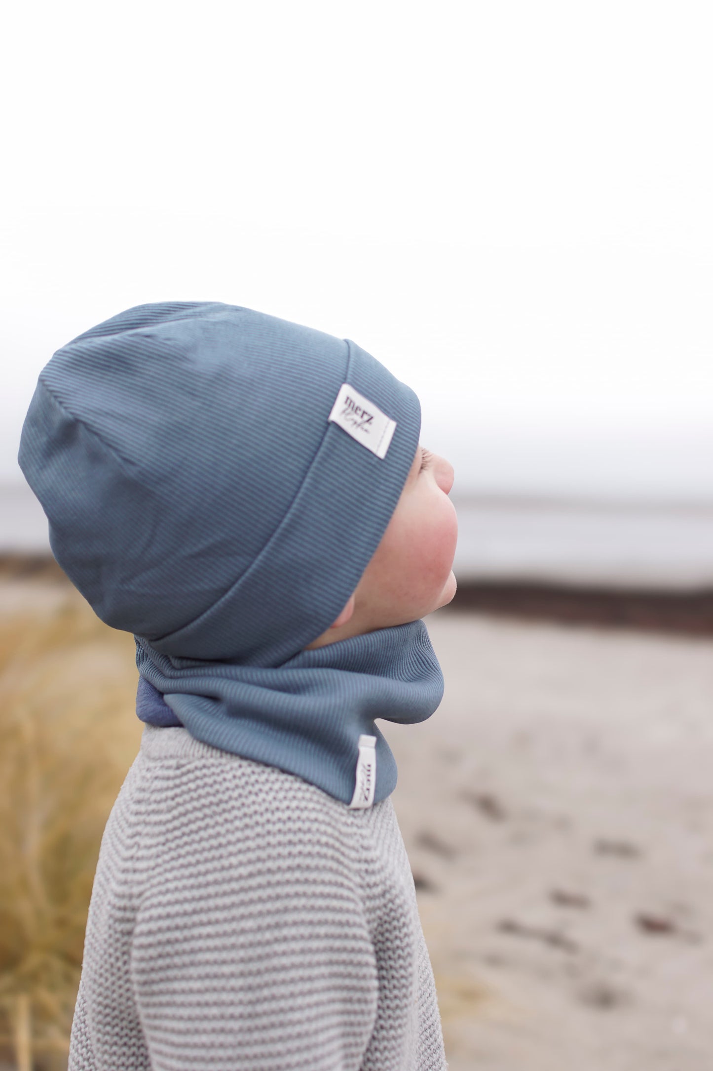 Kinder Beanie Petrol Detail - weiche Baumwolle mit Rippstruktur, OEKO-TEX zertifiziert