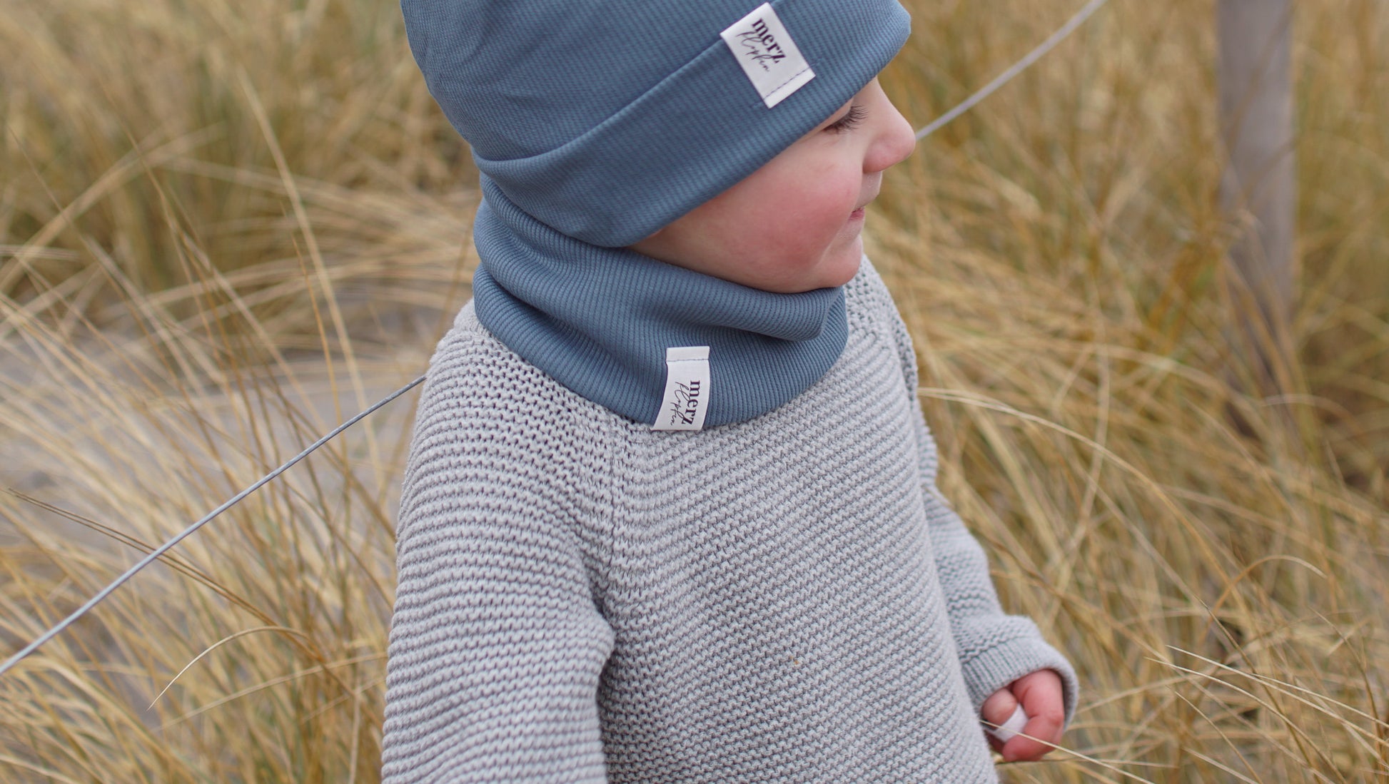 Kinder Loop-Schal Petrol - ganzjährig tragbar, perfekt kombinierbar mit Beanie
